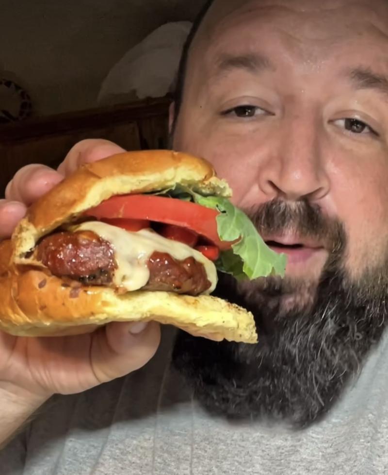 Smoked Spicy Apple Venison Burgers